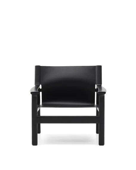 Кресло Jan из переработанной кожи черного цвета и ясеня в черном цвете