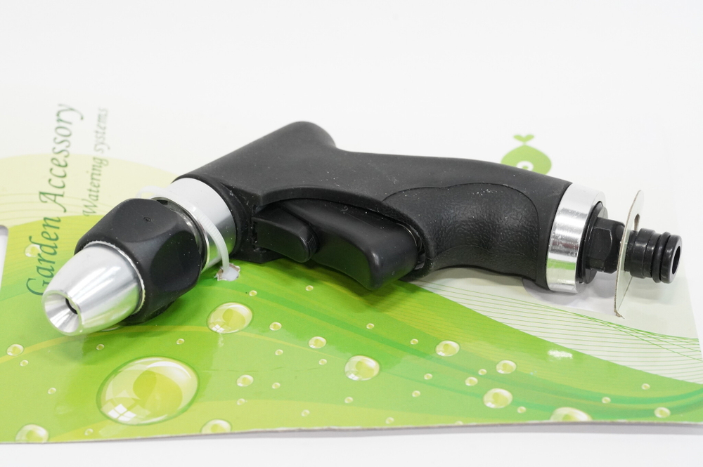 ПИСТОЛЕТ-РАСПЫЛИТЕЛЬ HOSE WORLD МЕТАЛЛИЧЕСКИЙ РЕГУЛИРУЕМЫЙ GE0017