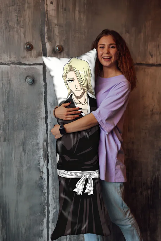 Дакимакура Улькиорра Шифер и Идзуру Кира