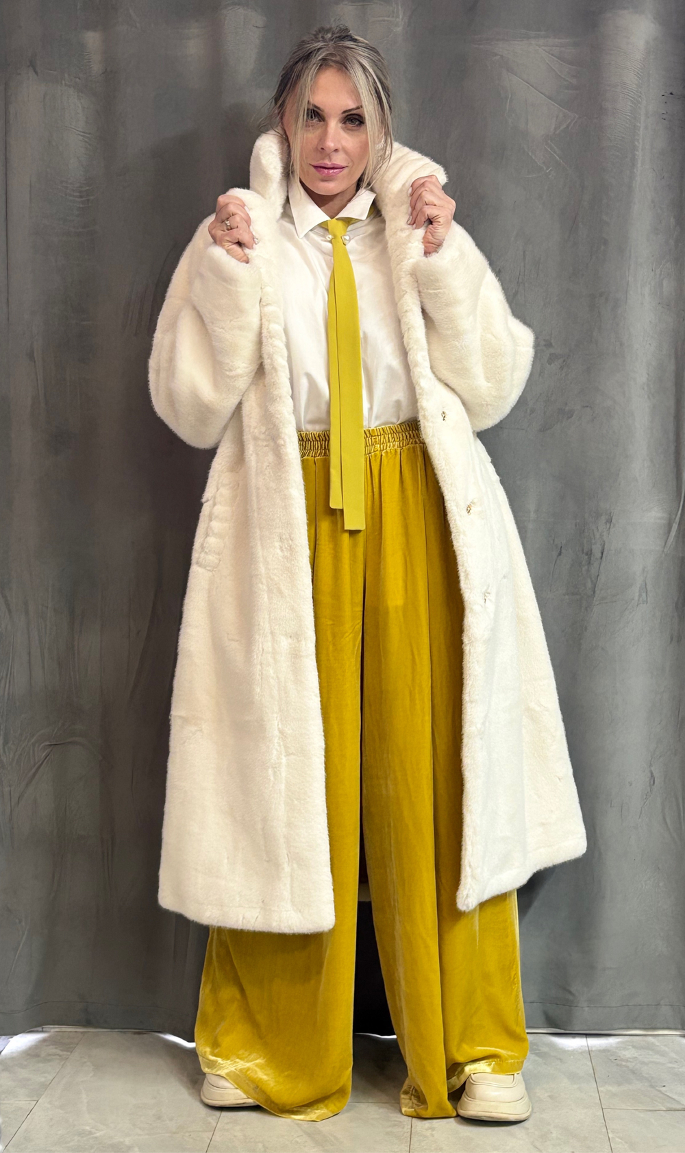 Шуба /белая /классика/ эко мех