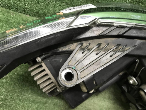 Фара левая Livan X3 Pro (2022-н.в.) галоген