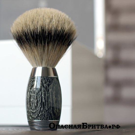 Помазок MUEHLE EDITION, барсучий ворс высшей категории Silvertip, мореный дуб, стерлинговое серебро