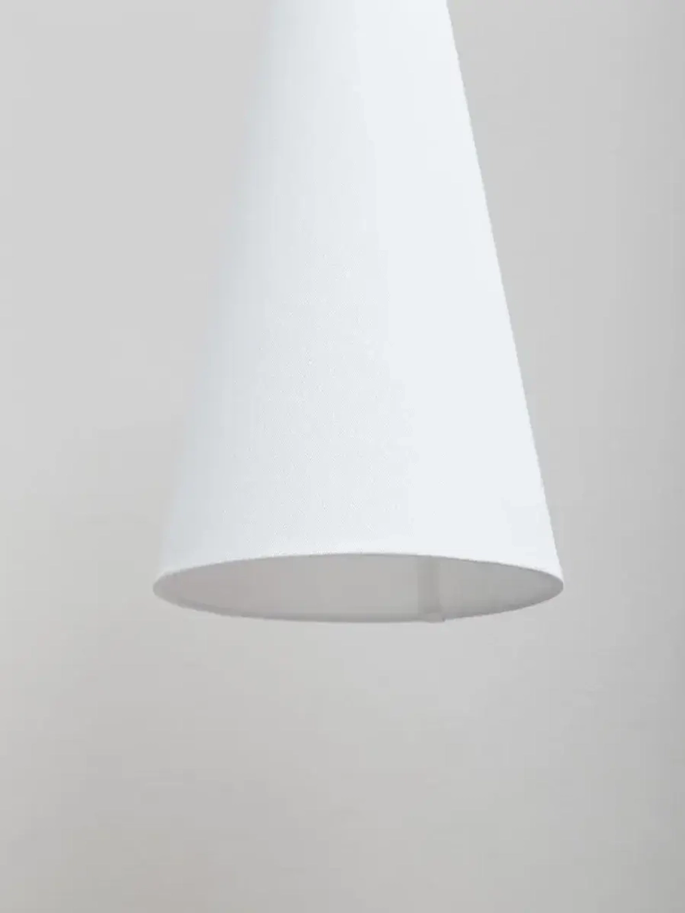 Люстра потолочная для спальни и гостиной с абажуром