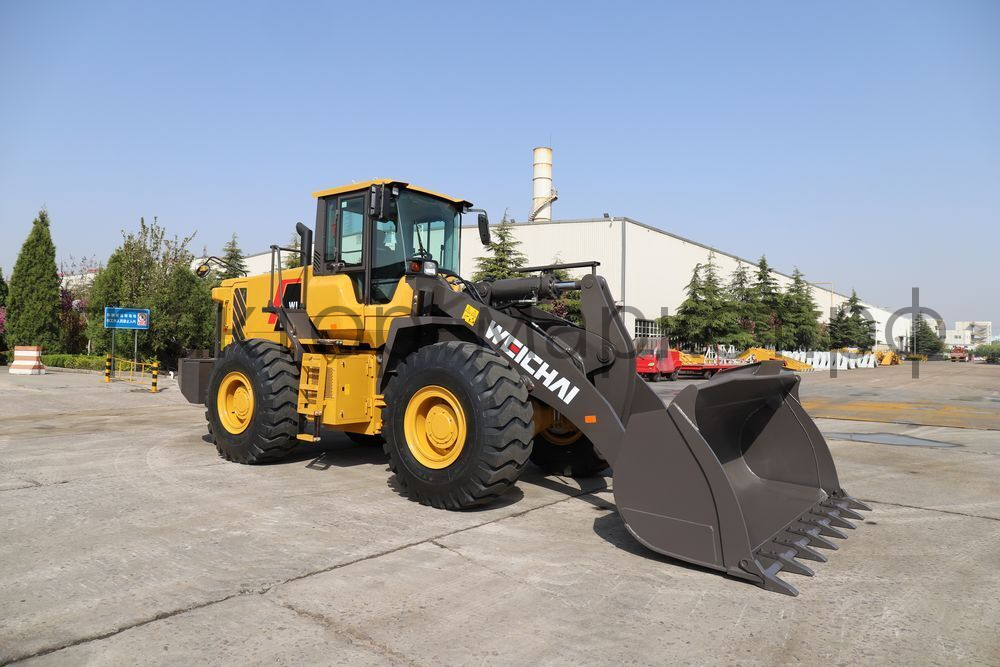 Колесный погрузчик WL856H