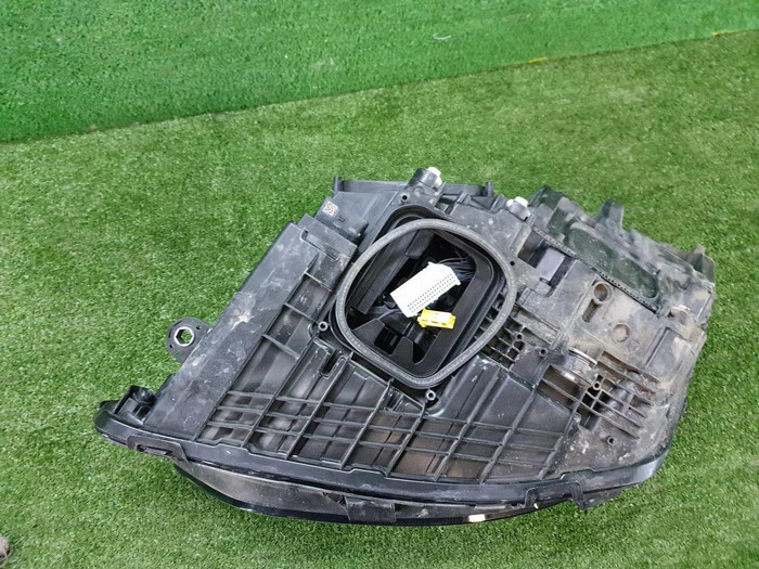 Фара правая Mercedes AMG GT (17-24) Multibeam LED