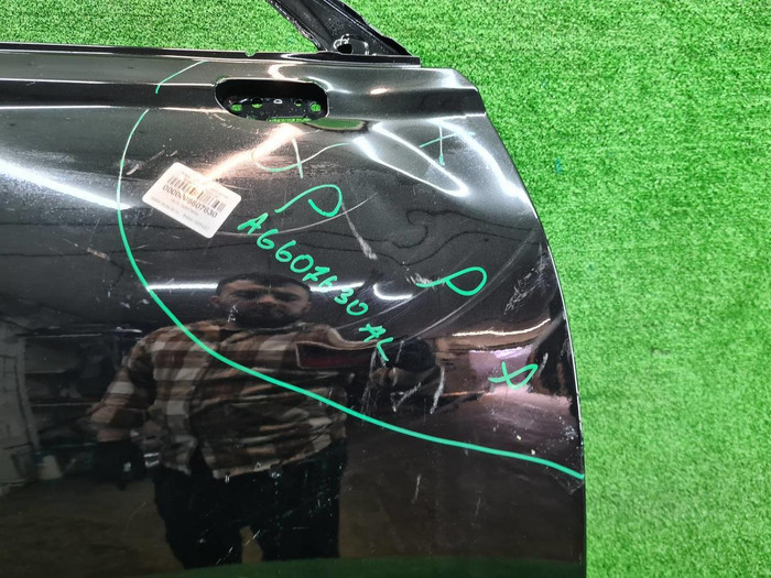 Дверь передняя правая Genesis GV80 (2020-н.в.)