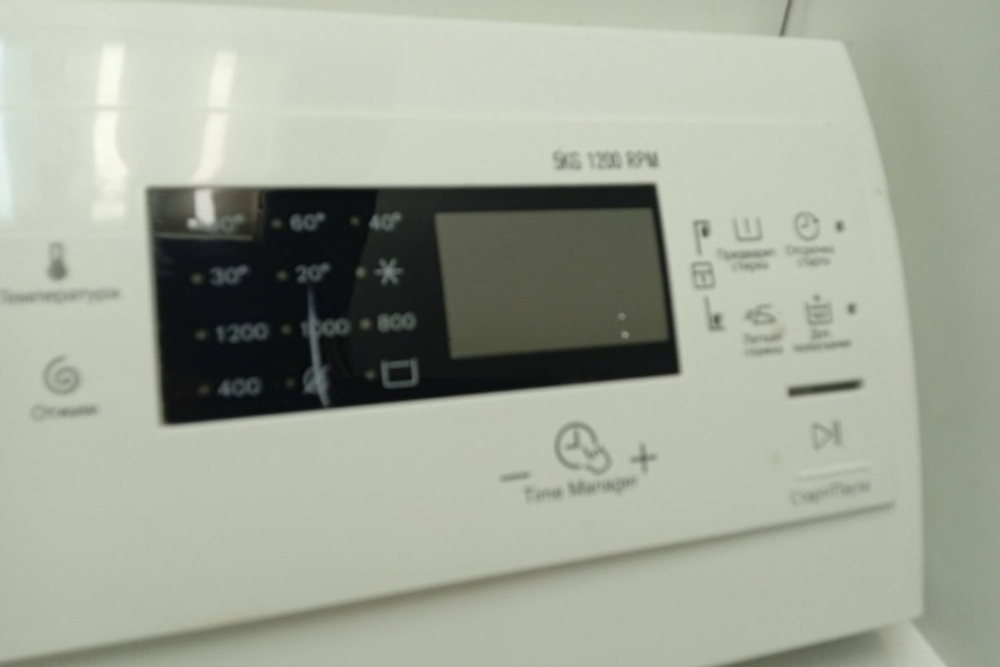EWS1254E кт145 Лицевая панель для стиральной машины Electrolux 1552341 б/у