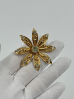 Брошь Цветок с кристаллами