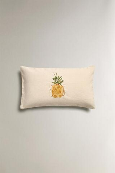 ZARA HOME ЧЕХОЛ ДЛЯ ДЕКОРАТИВНОЙ ПОДУШКИ С ВЫШИВКОЙ «АНАНАСЫ», ЖЕЛТЫЙ