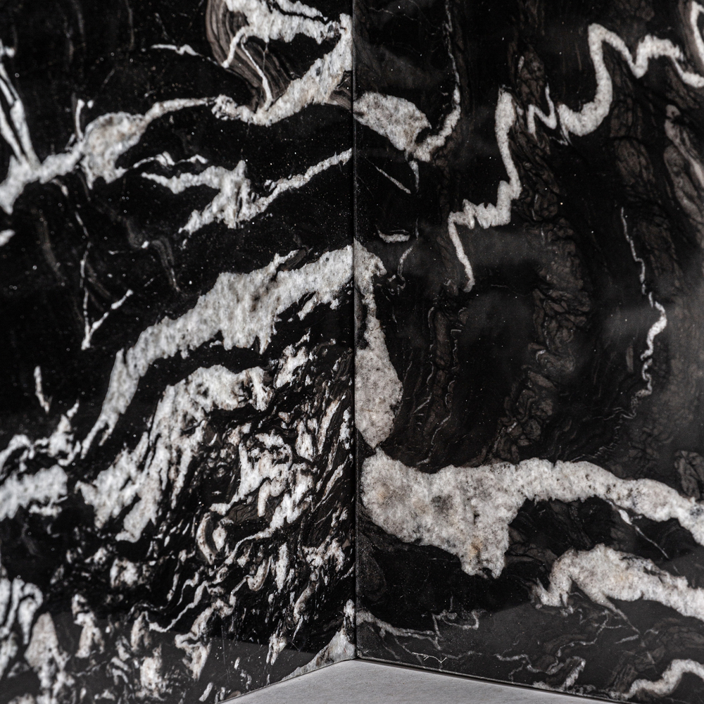 Современный обеденный стол Gautby