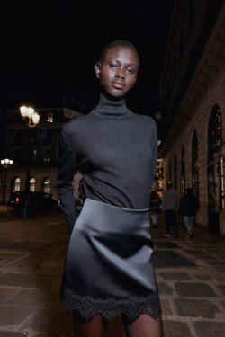 ZARA ЮБКА-ШОРТЫ С КРУЖЕВНОЙ ОТДЕЛКОЙ, ЧЕРНЫЙ