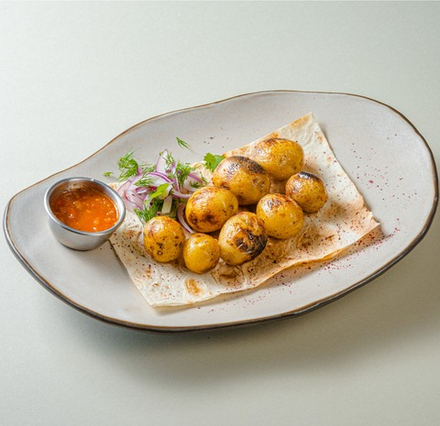 Молодой картофель на углях