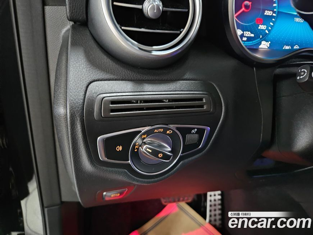 Mercedes-Benz GLC-Class X253 GLC300 4MATIC Premium Coupe (06.2020)