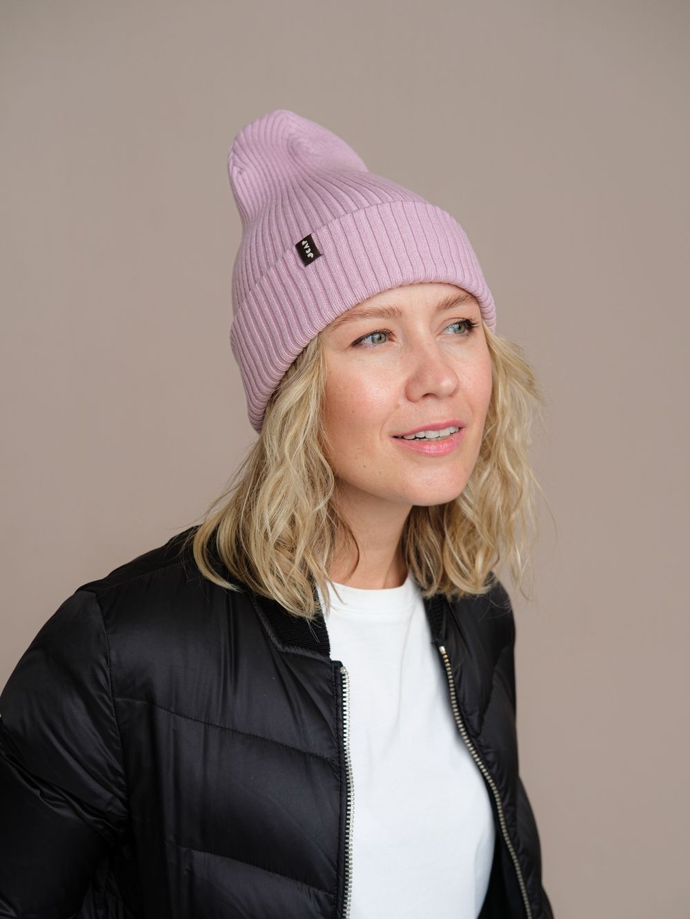 Шапка вязаная весенняя/осенняя МУЛА (Пудра)