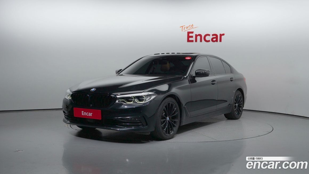 BMW 5 Series (G30) 520i Luxury (02.2020)