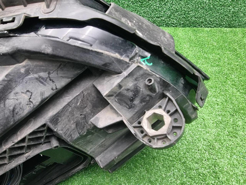 Фара левая Mercedes C w205 (2018-2023) LED