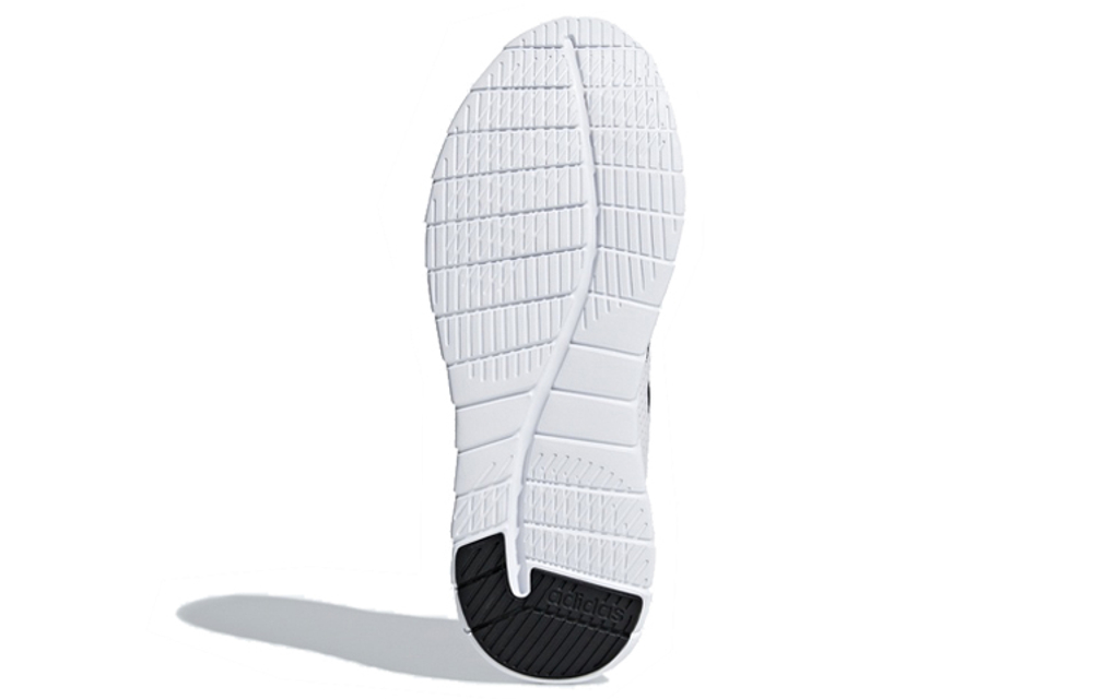 Кроссовки Adidas Asweerun