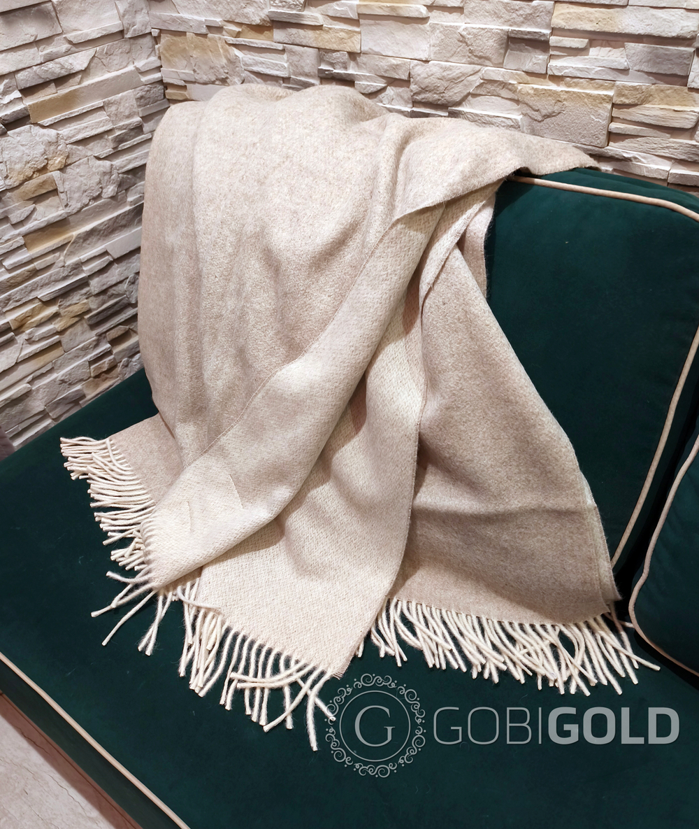 Плед из шерсти Альпаки 150x200 см. - бежево-кремовый (арт. AGG003)