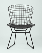 Стул обеденный Bertoia черный с черной подушкой
