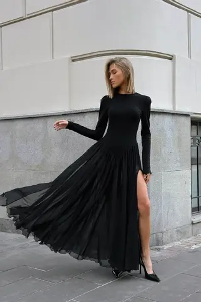 Платье-русалка с рукавом черная