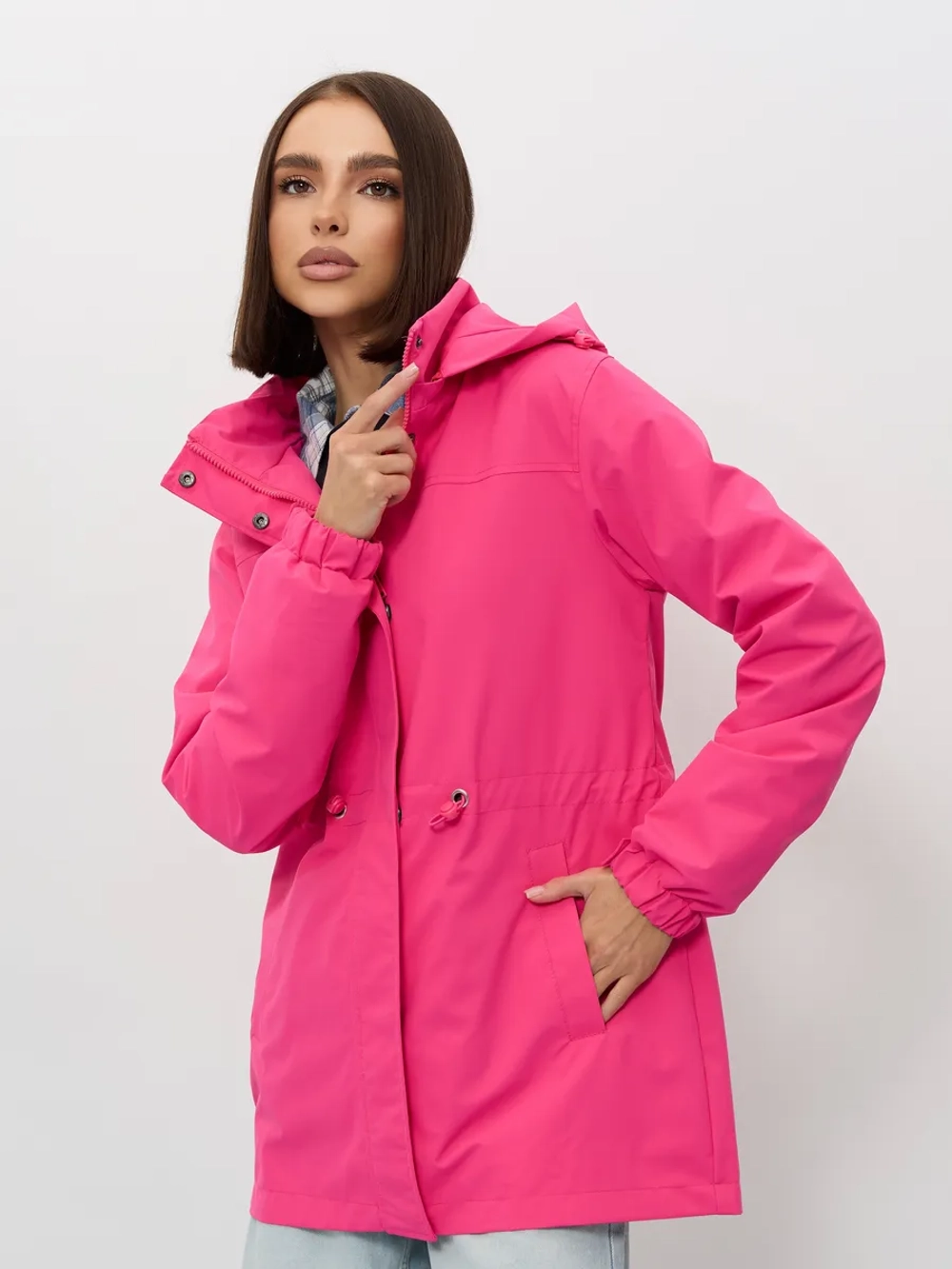 Ветровка с капюшоном удлиненная