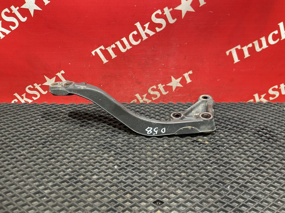 Кронштейн опоры двигателя 2019г