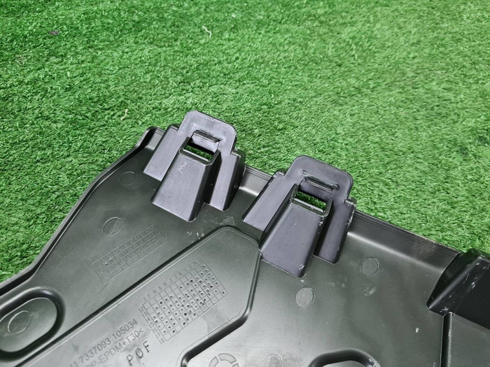 Кронштейн крыла передний левый BMW X5 F15 (2013-2018)