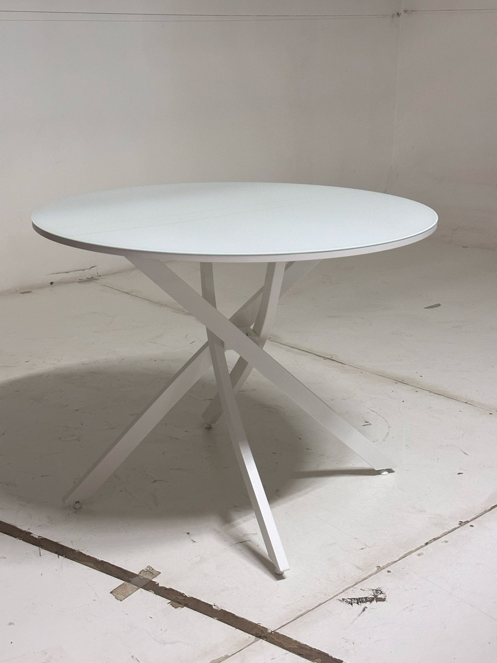 Стол М-City DISAUR Дарио D100 Белый, стекло, Белый каркас