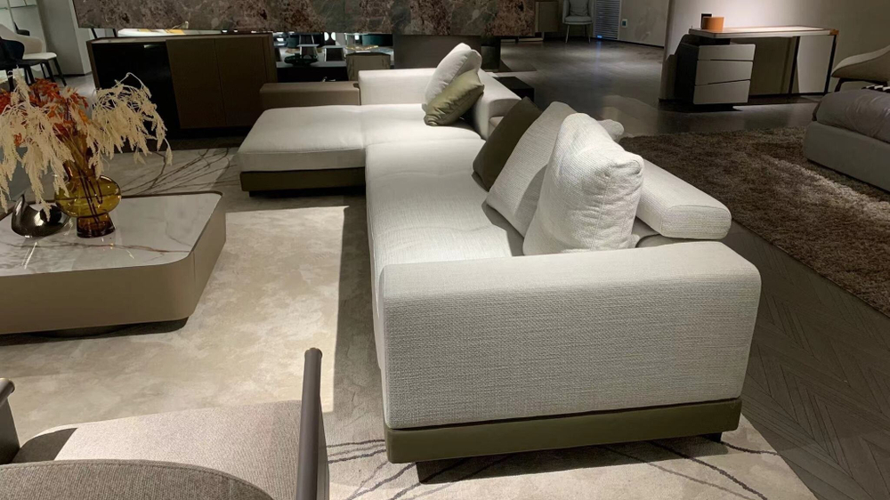 Диван угловой White