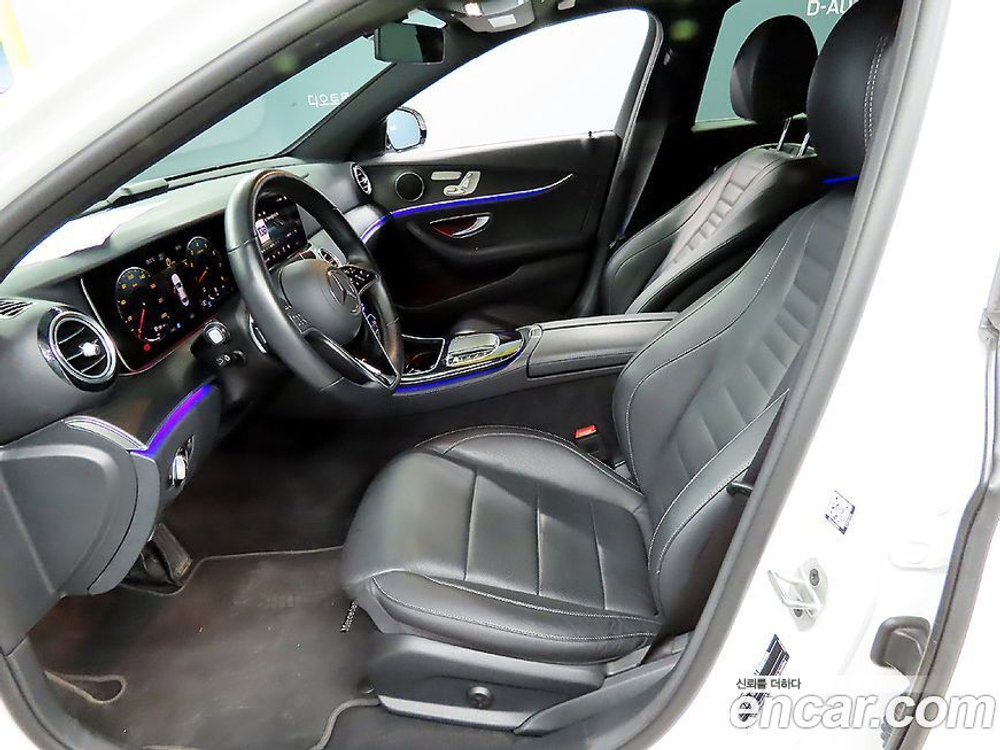 Mercedes-Benz E-Class W213 E250 Avangarde (02.2022)