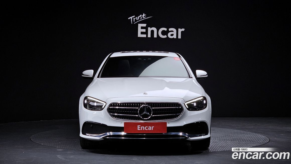Mercedes-Benz E-Class W213 E350 4MATIC Avangarde (08.2022)
