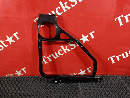 Кронштейн крыла передний левый 2022г.