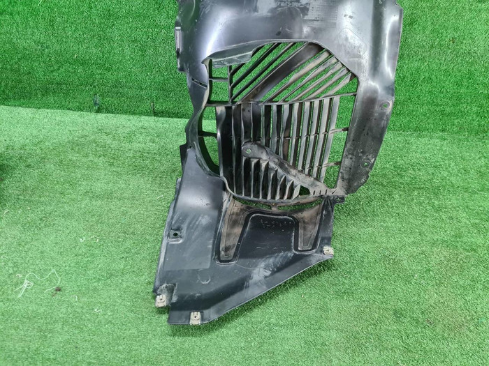 Подкрылок передний левый Porsche 911 8 992 (18-нв)