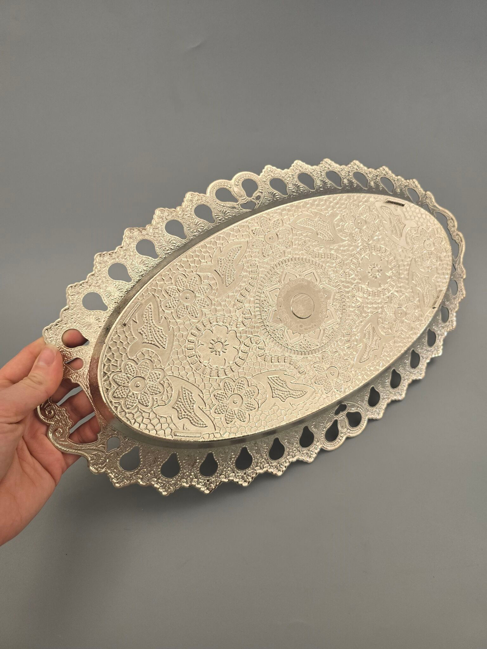 Поднос овальный декоративный 40*20 "Цветочное поле" металлический /ACAR. Турция (серебристый)