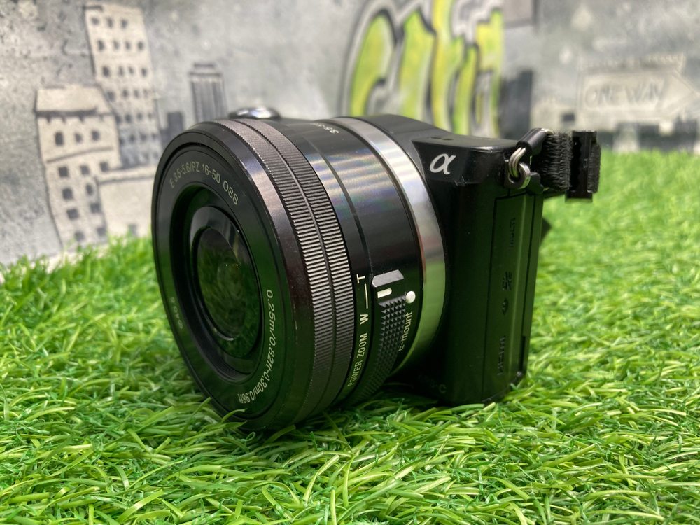 Sony A5000 kit E PZ 16–50mm
