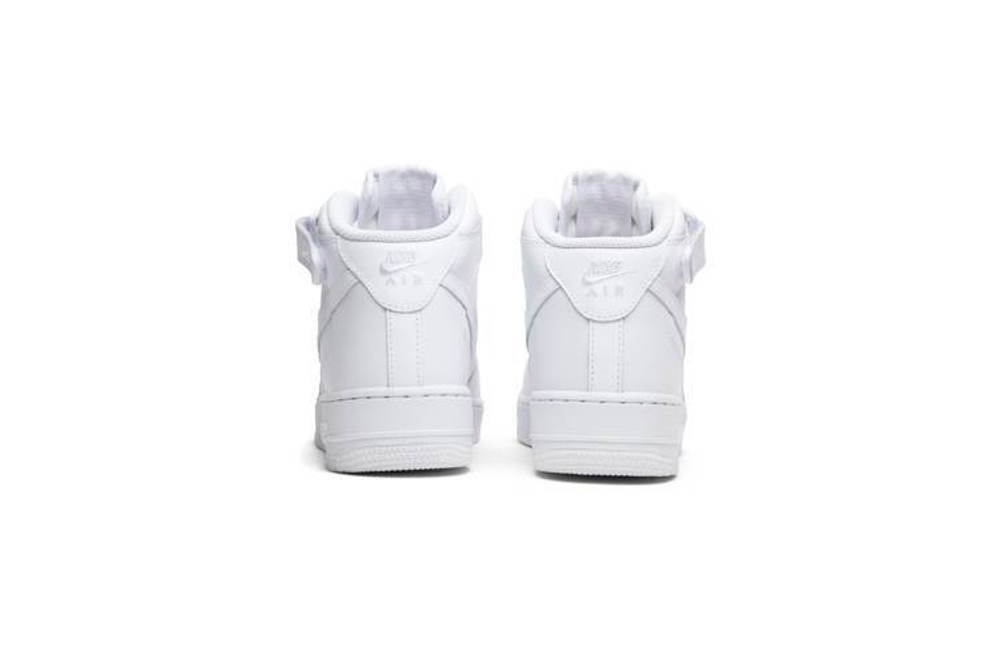 Кроссовки Nike Air Force 1 07 Le (Женская размерная сетка)