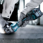 Угловая шлифовальная машина с диском 125 мм XGT® Makita GA023GZ