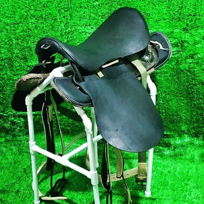 Седло кавалерийское