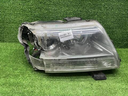Фара правая Suzuki Grand Vitara (05-16) галоген