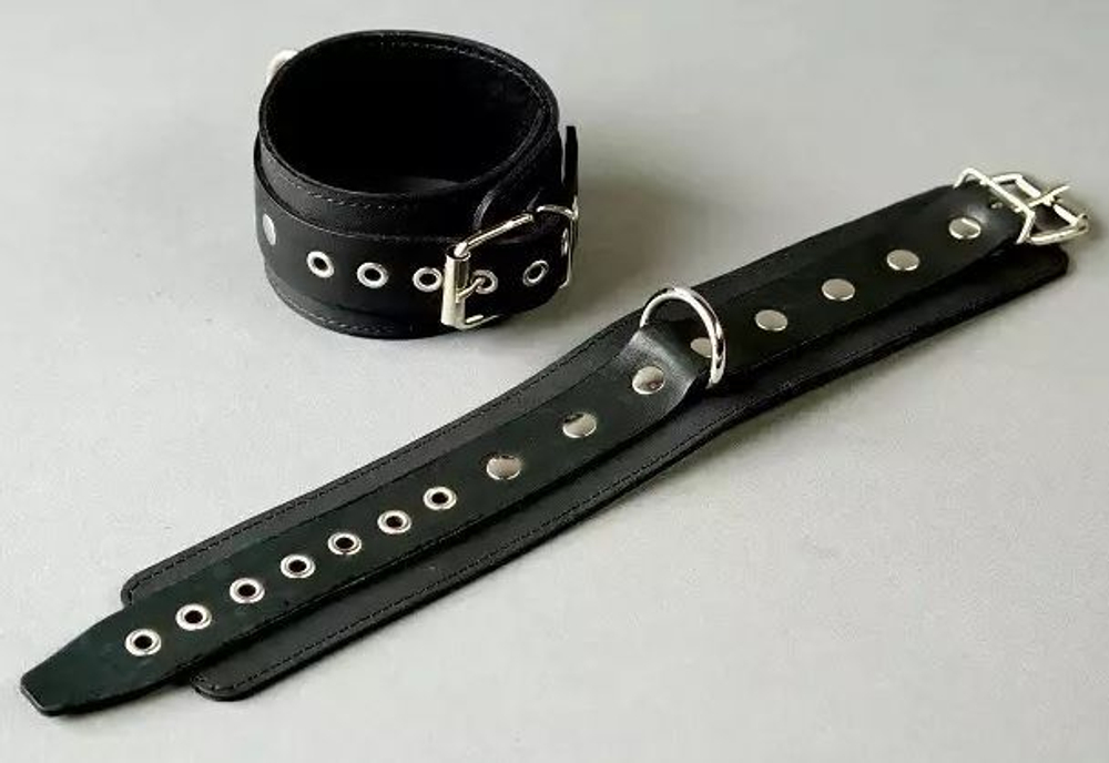 Чёрные узкие поножи из кожи (Цвет: черный)