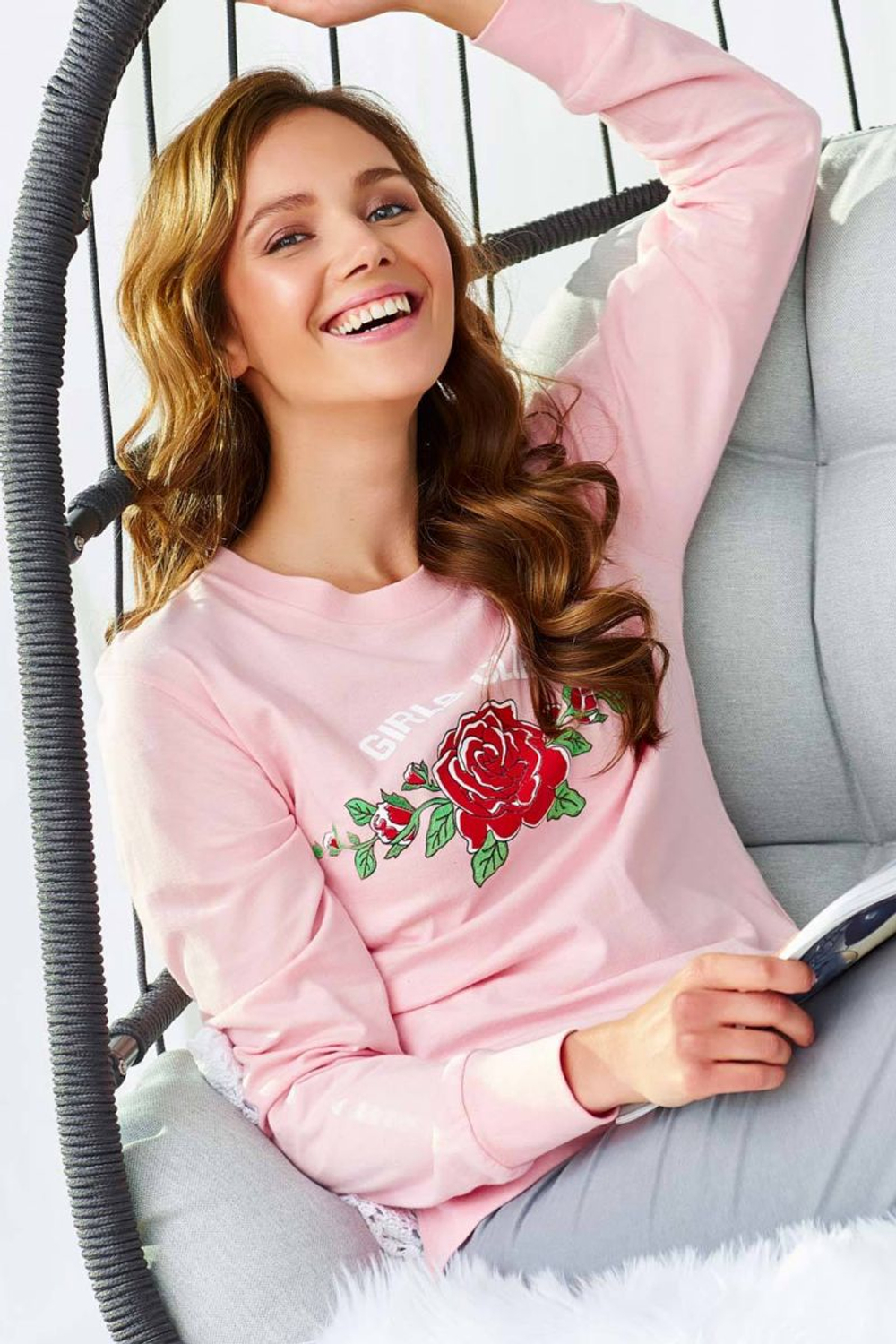 Пижама с розами на кофточке (Размер: L) (Цвет: серый с розовым)