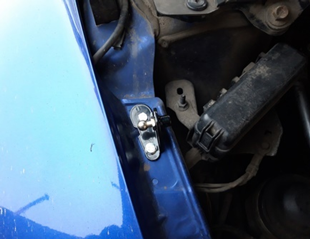Упор (амортизатор) капота для Mazda CX7 (2006-2012) Autoinnovation.08-08