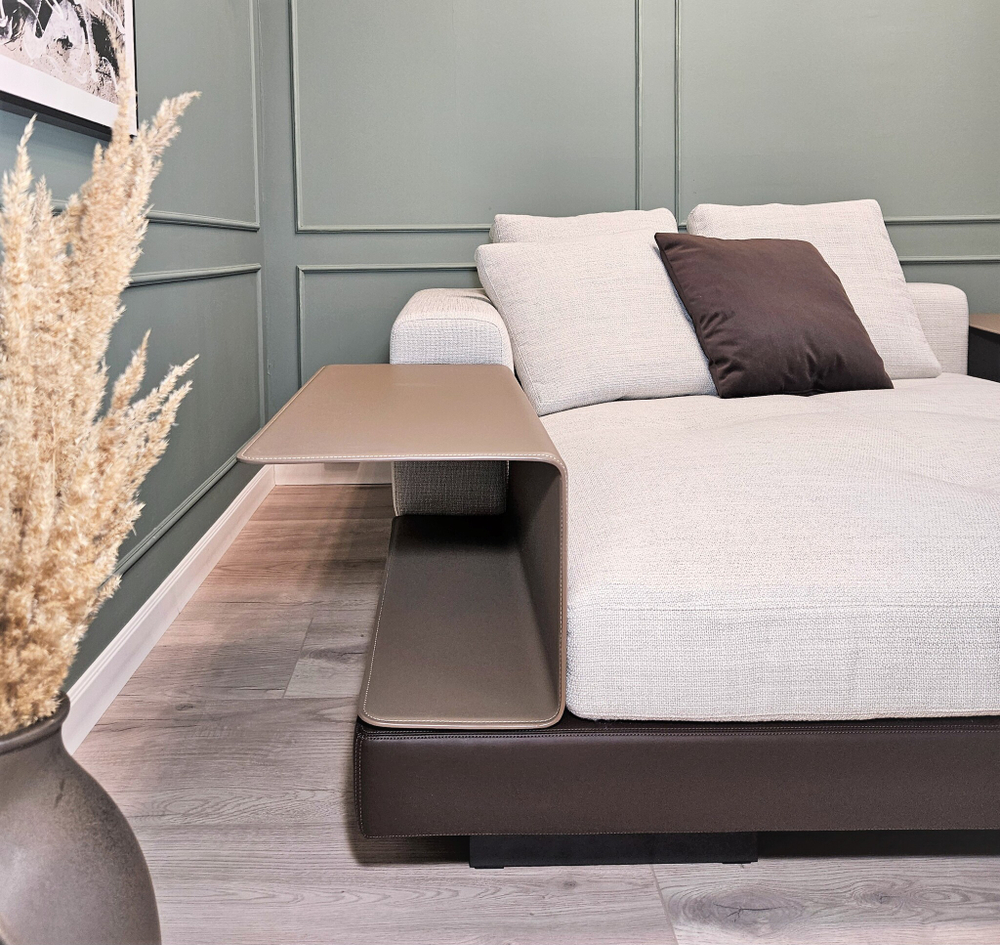 Диван угловой White