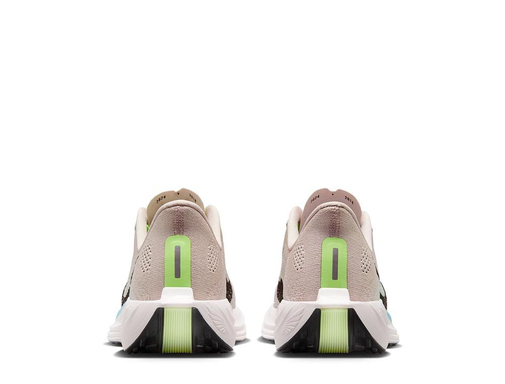 Кроссовки для бега женские Nike Pegasus Plus W Светло-розово-черные