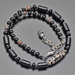 Чокер на ювелирном тросе с яшмой и подвеской из камня агат Дзи Rico la Cara AMX007153