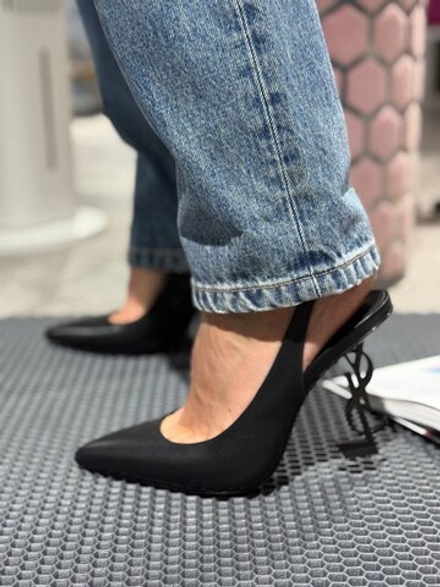 Босоножки Yves Saint Laurent
