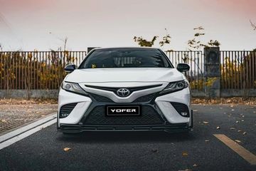 Комплект обвеса (накладки) Yofer для Toyota Camry 70 Sport 2018-2023
