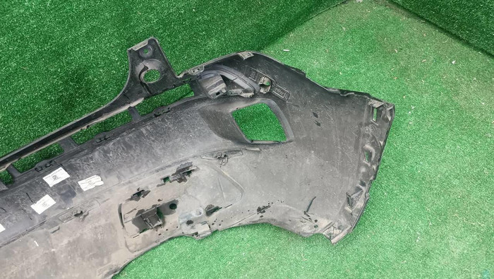 Бампер задний Peugeot 3008 2 (2016-н.в.)