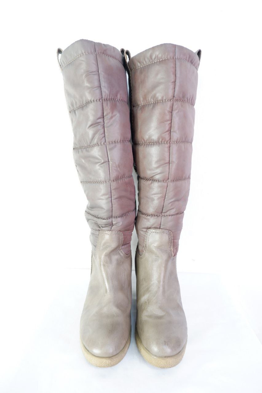 Сапоги дутые на танкетке 39 размер