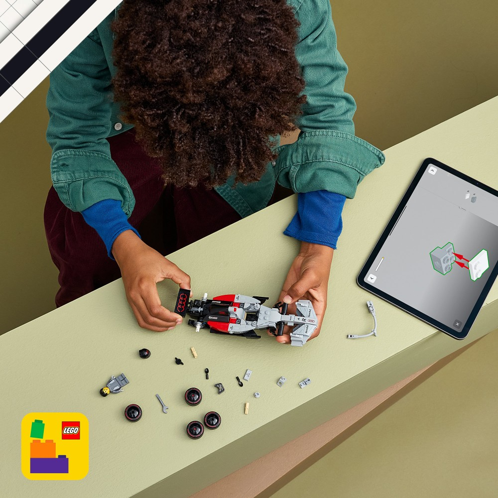 LEGO Speed Champions - Болид Audi Revolut F1 Team R26 77259